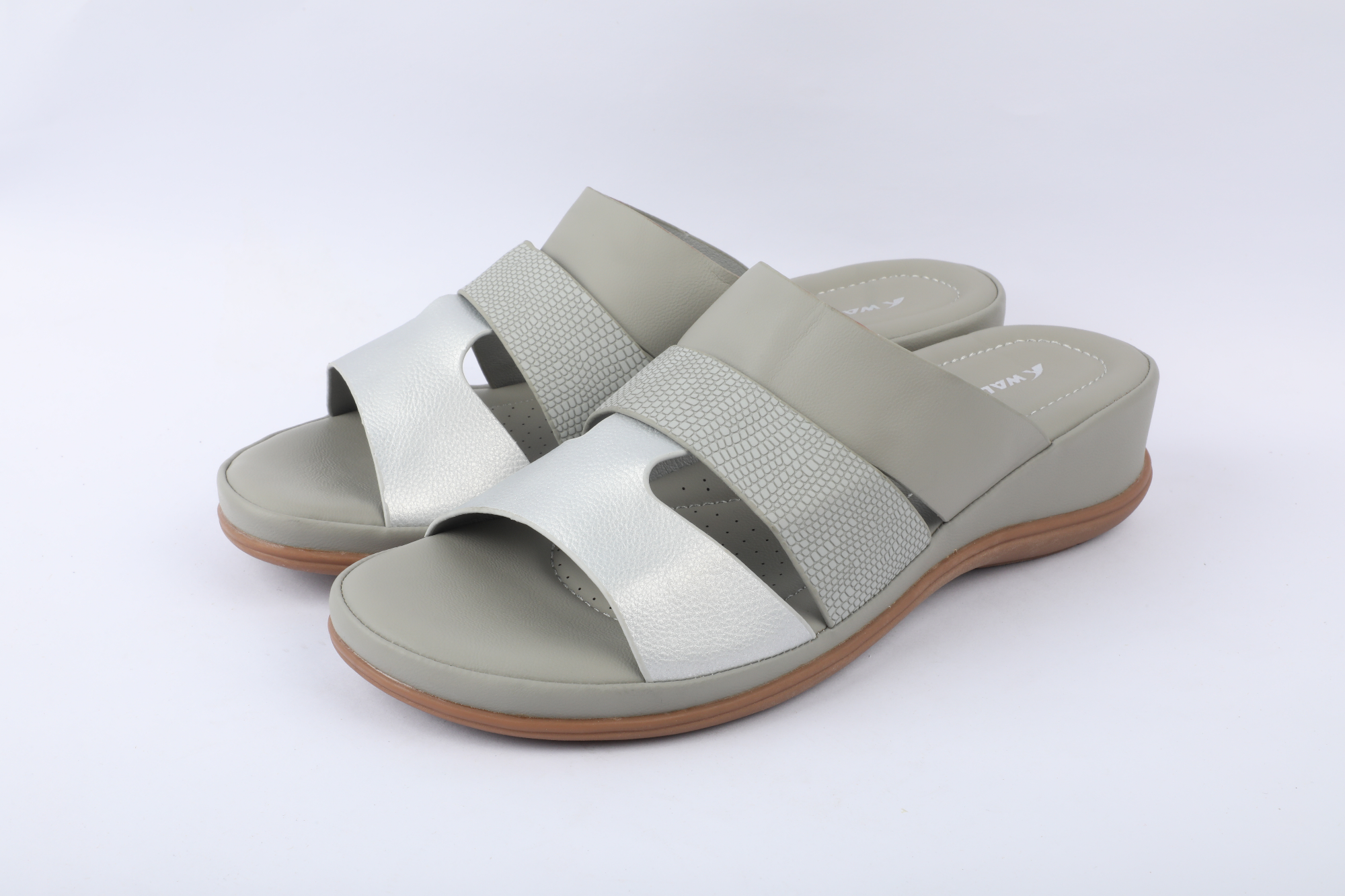 Picture of Ladies casual Shoe Grey-CKD