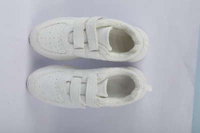 Picture of School sports shoe White