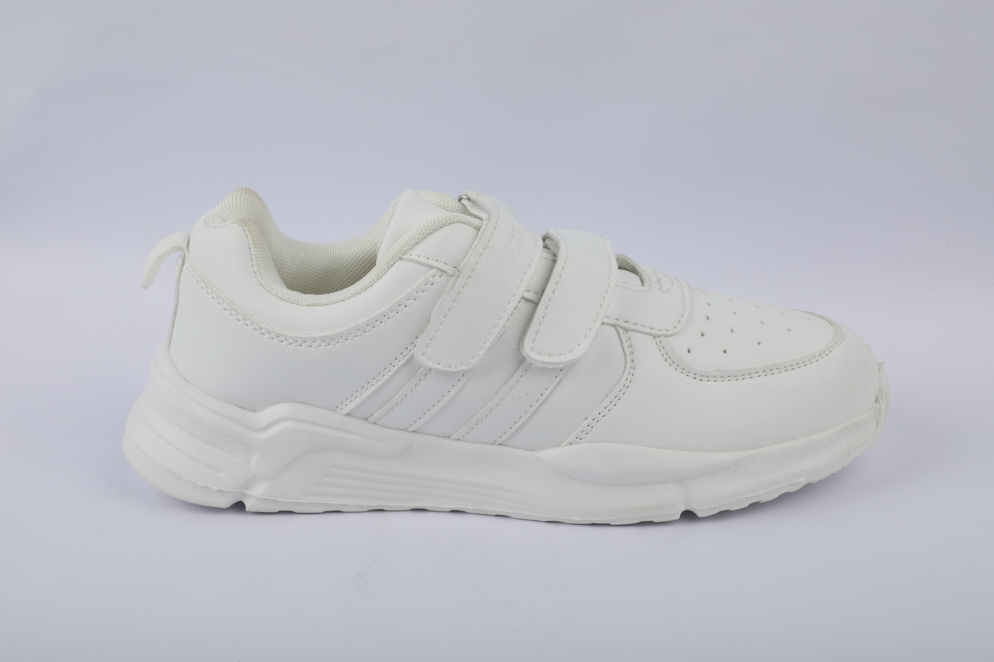 Picture of School sports shoe White