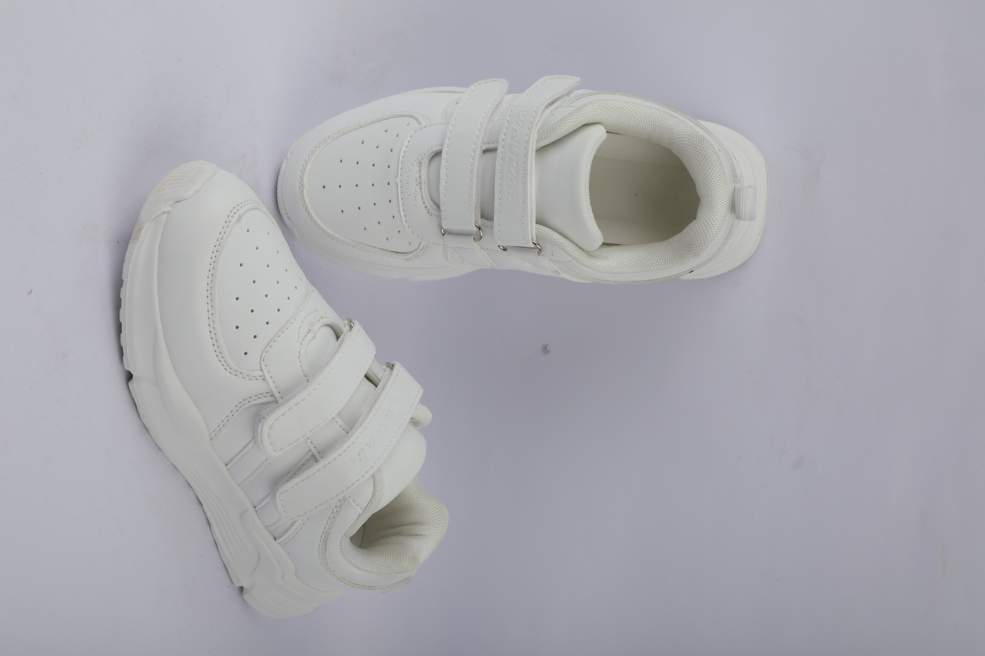 Picture of School sports shoe White