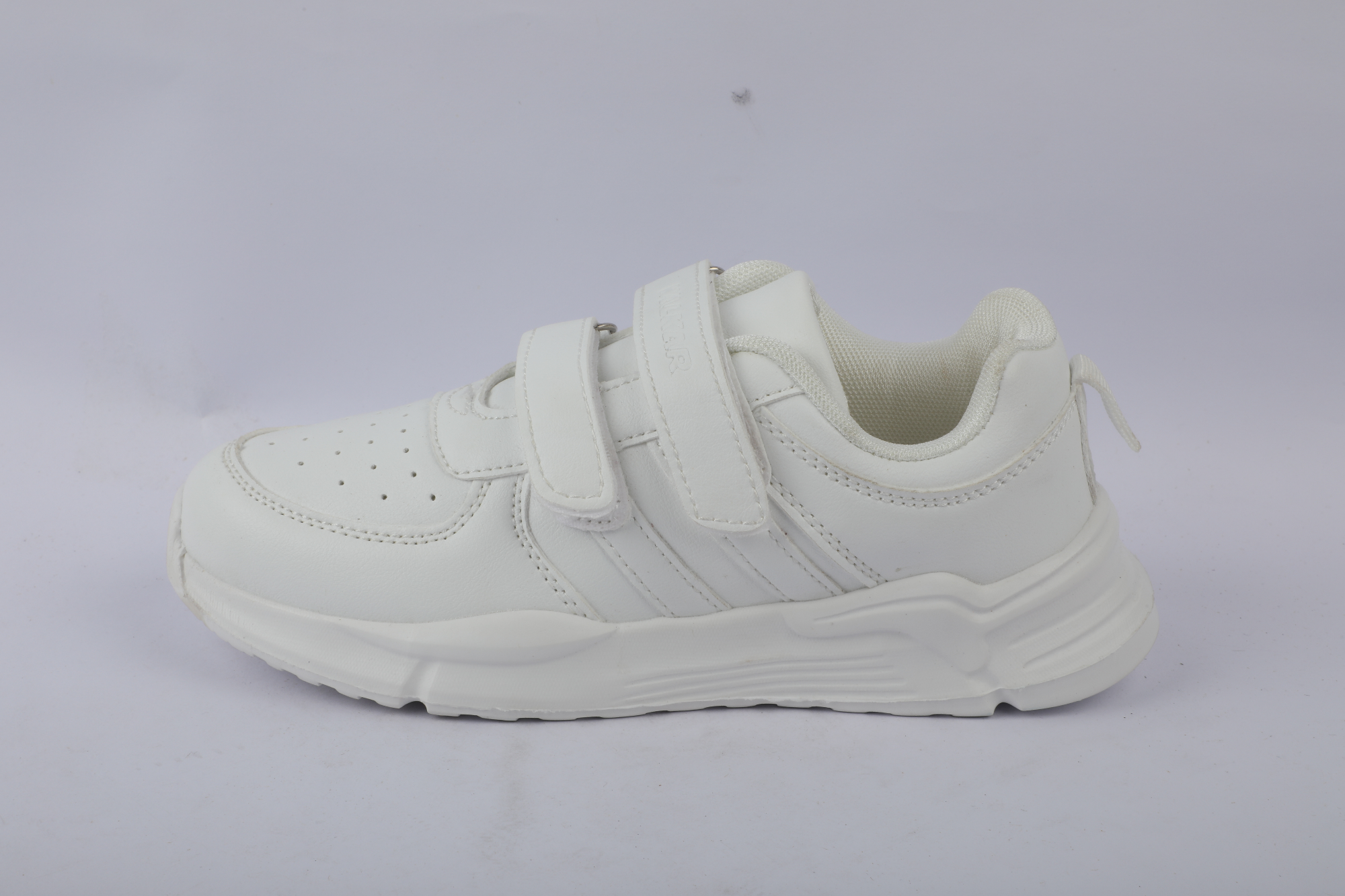 Picture of School sports shoe White