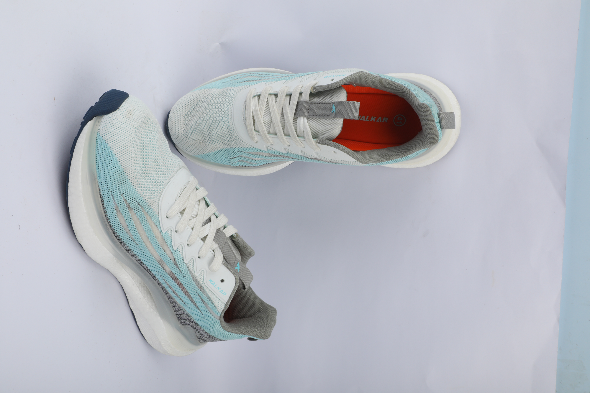 Picture of Mens Sports shoe Navy CKD 843700074