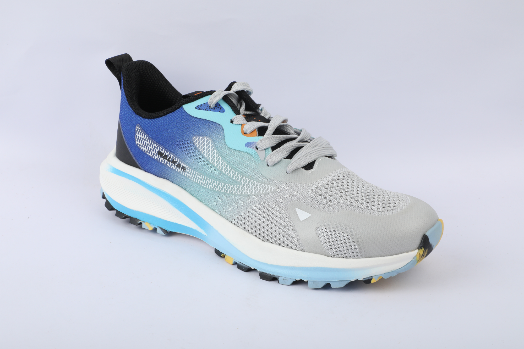 Picture of Mens sports shoe Grey CKD 843300072