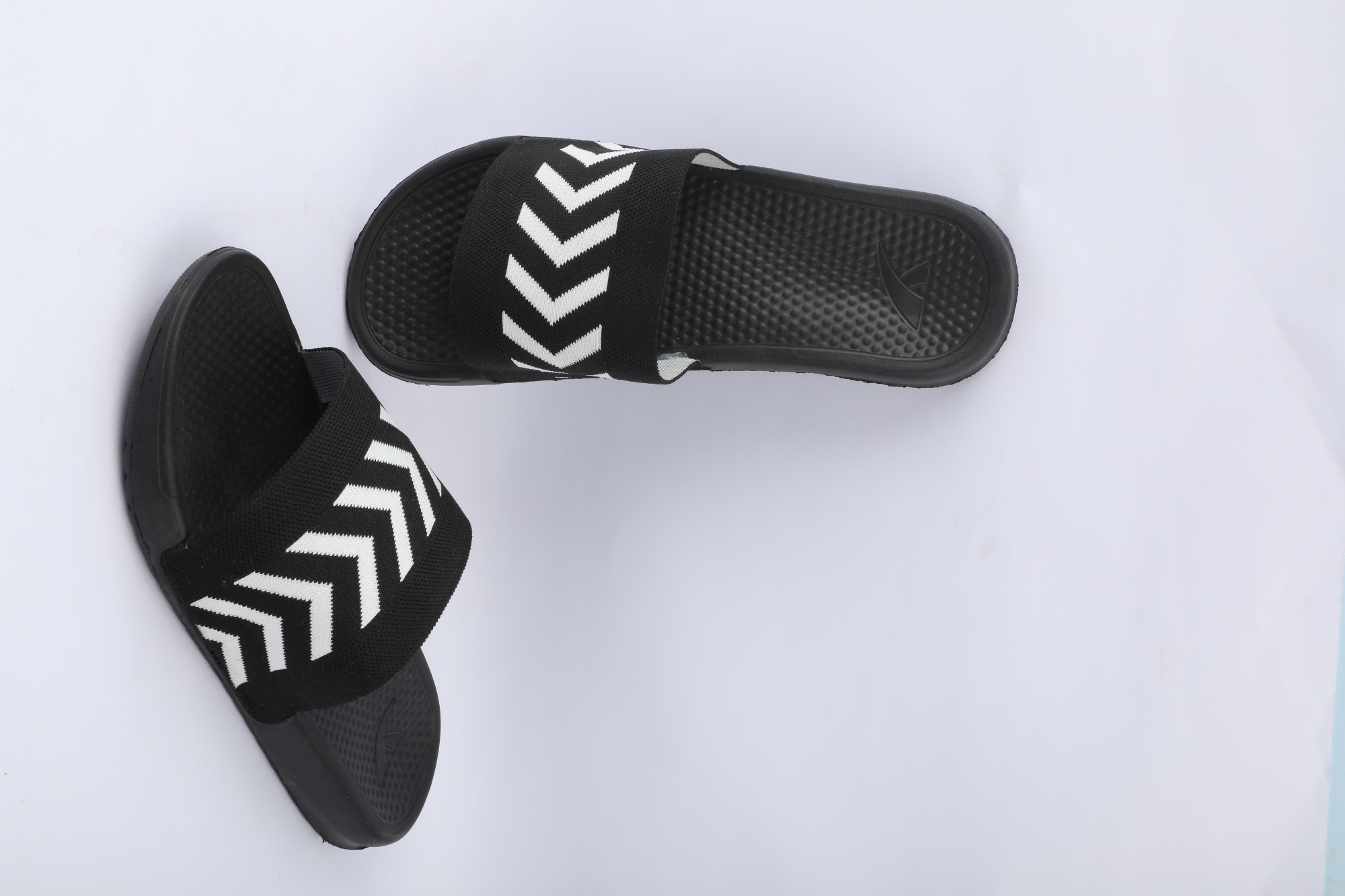 Picture of Mens lifestyle slide black arrow - RTL