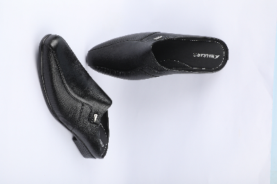 Picture of Mens Half Shoe-Black-85540005339