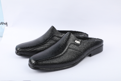 Picture of Mens Half Shoe-Black-85540005339