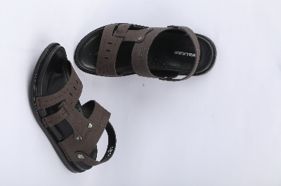 Picture of MARTIN BOYS SANDAL BROWN CKD 204
