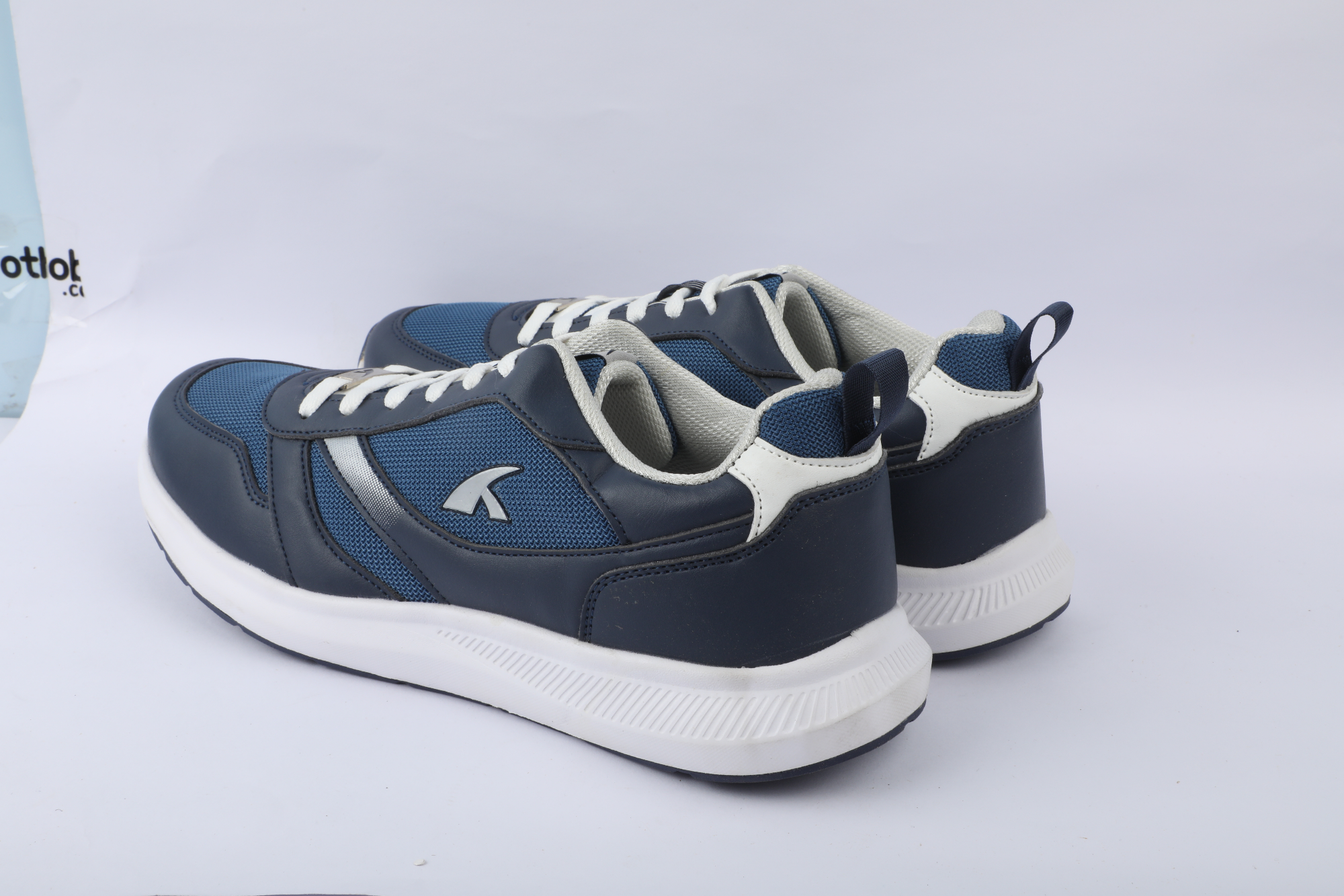 Picture of Mens sports shoe Navy CKD 843700081