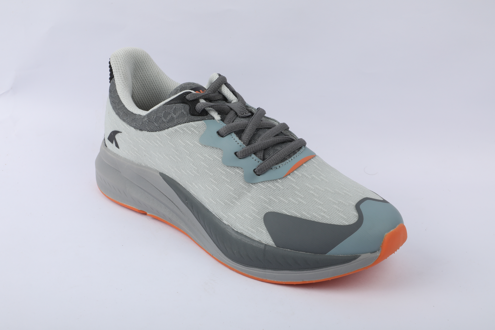 Picture of Mens sports shoe Grey CKD 843300066