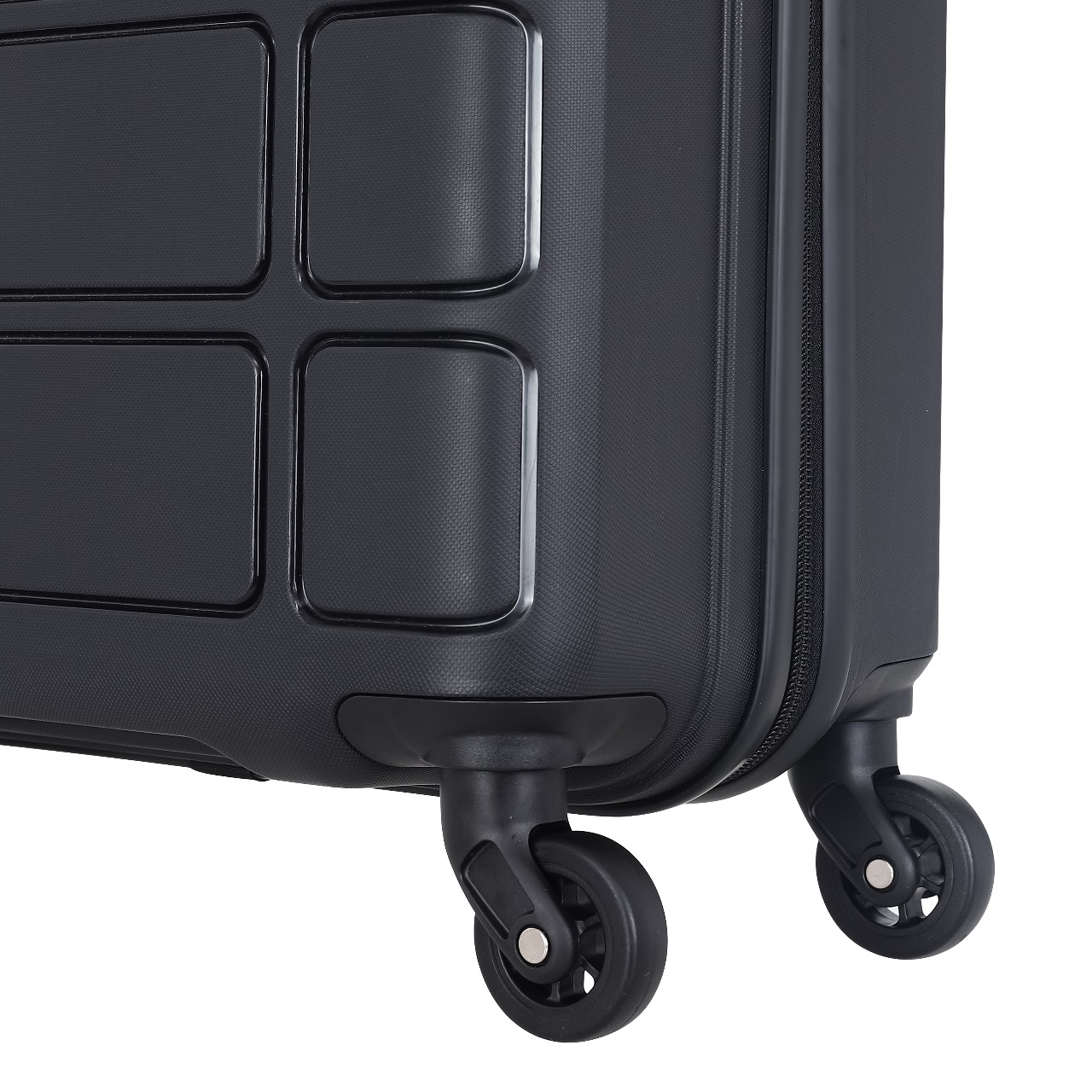 Picture of American Tourister Carbon Fiber Black Luggage