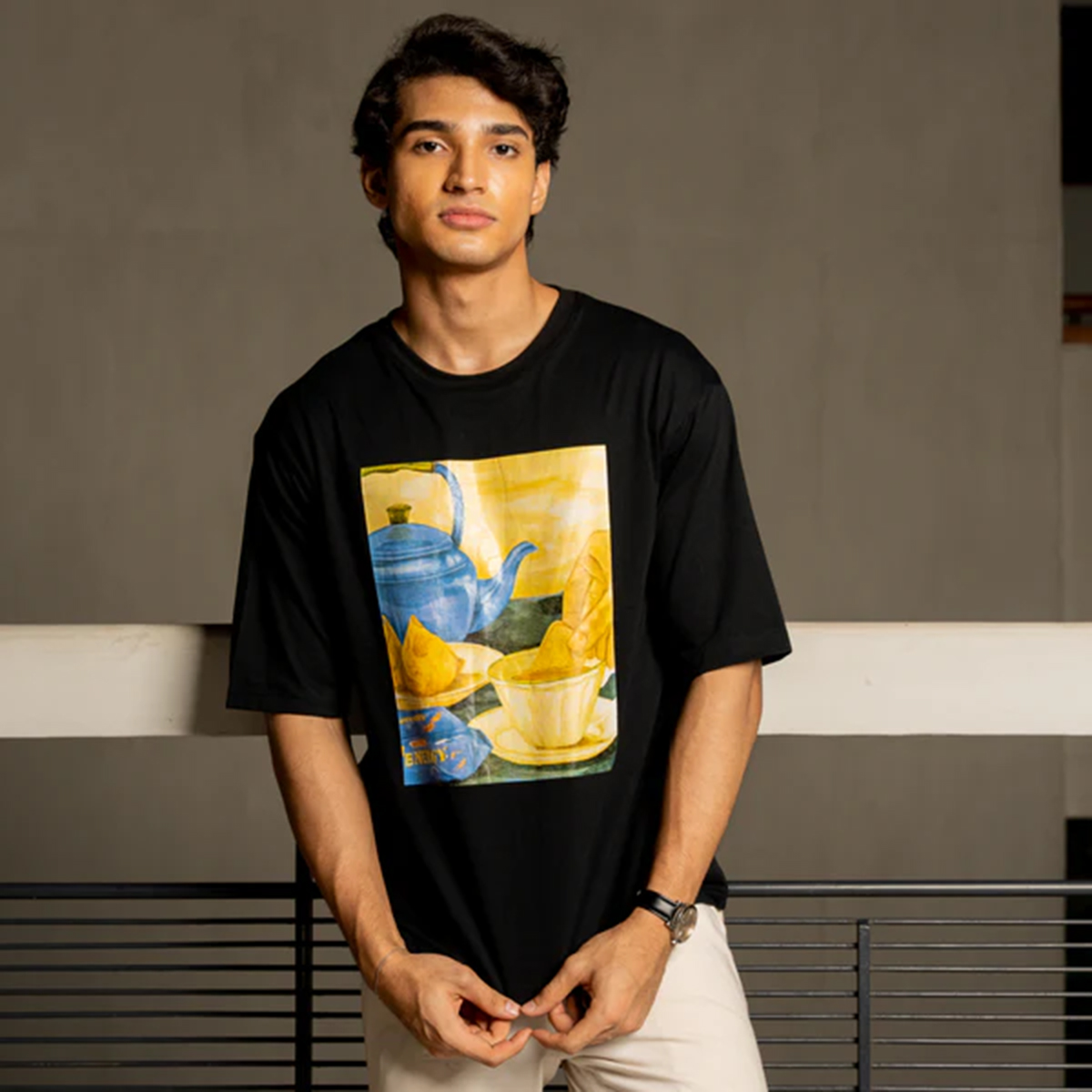 Picture of Bosphorus Cha-Biskut Graphic T-shirt- Black