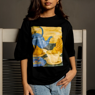 Picture of Bosphorus Cha-Biskut Graphic T-shirt- Black