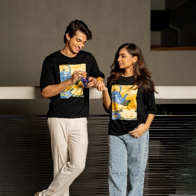 Picture of Bosphorus Cha-Biskut Graphic T-shirt- Black