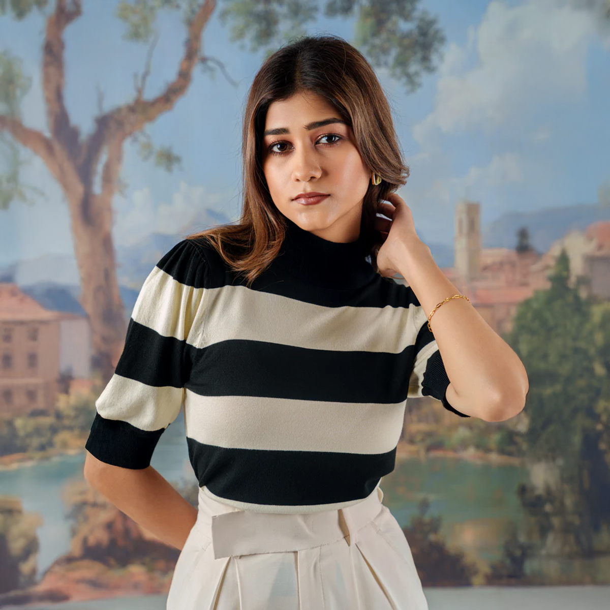 Picture of Bosphorus Puffed Sleeve Knit Top For Women B&W