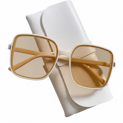 Picture of Stylish Fashionable Square Sunglasses For Women - Sunglasses For Women