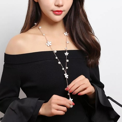 Picture of 2021 New Flower Tassel Long Necklace Temperament Women Pendant Dress Accessories Sweater Necklace Korean Jewelry - Necklace