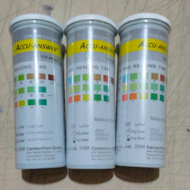 Picture of URIC 3V URINE TEST STRIPS PACK OF 100 STRIPS (1box)