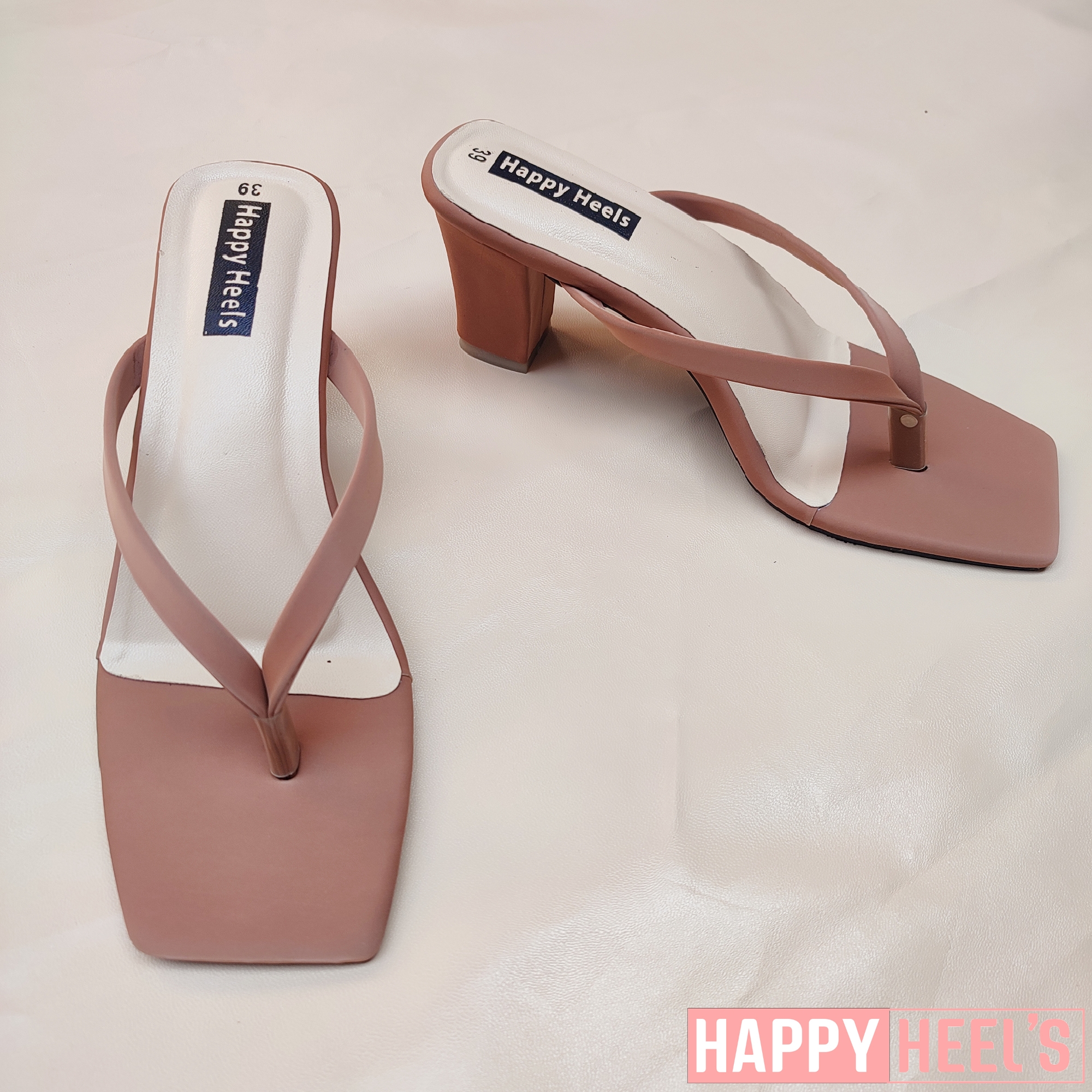 Picture of Chic and versatile for any outfit