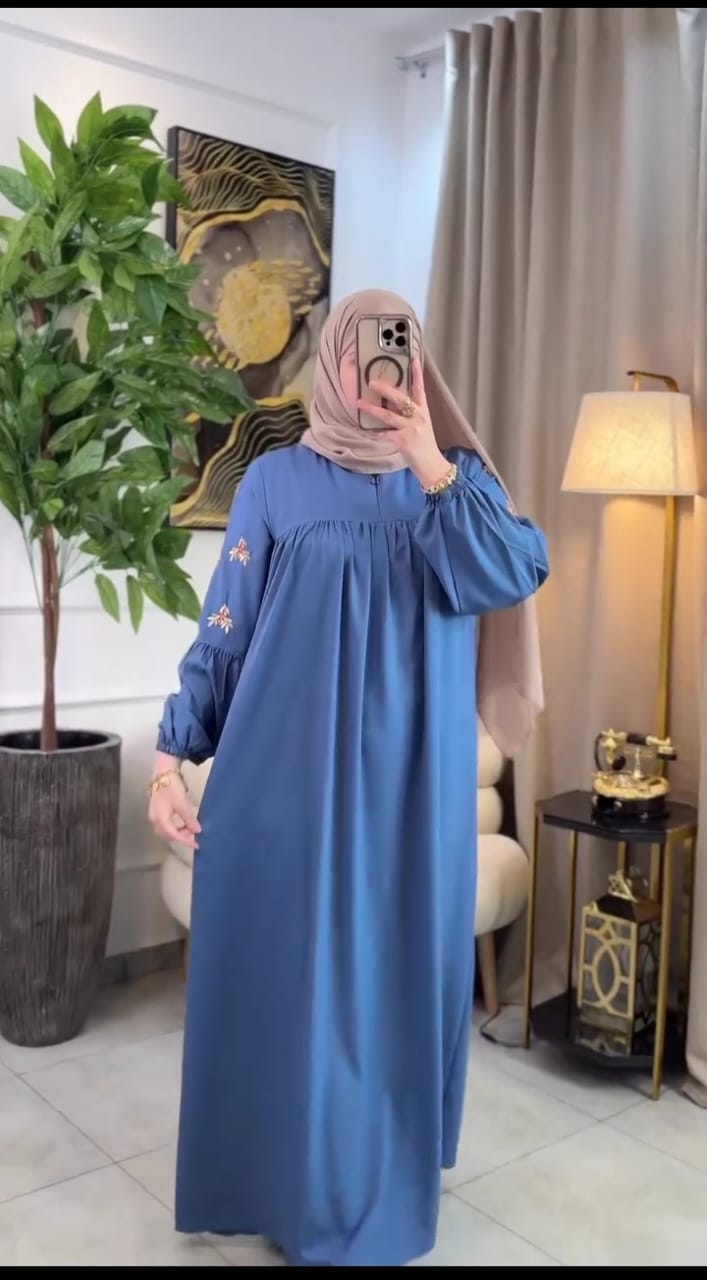 Picture of Abaya borka (Hatai Embroidery ) (No Hijab Only Borka ) Dubai Charry Georget Stylish Embroidery Work Party Borka For Women