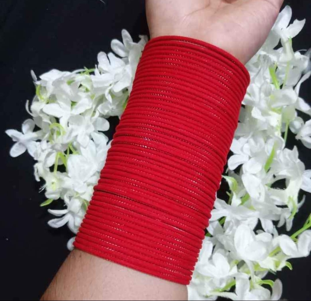 Picture of Metal velvet bangles for women _36 pcs
