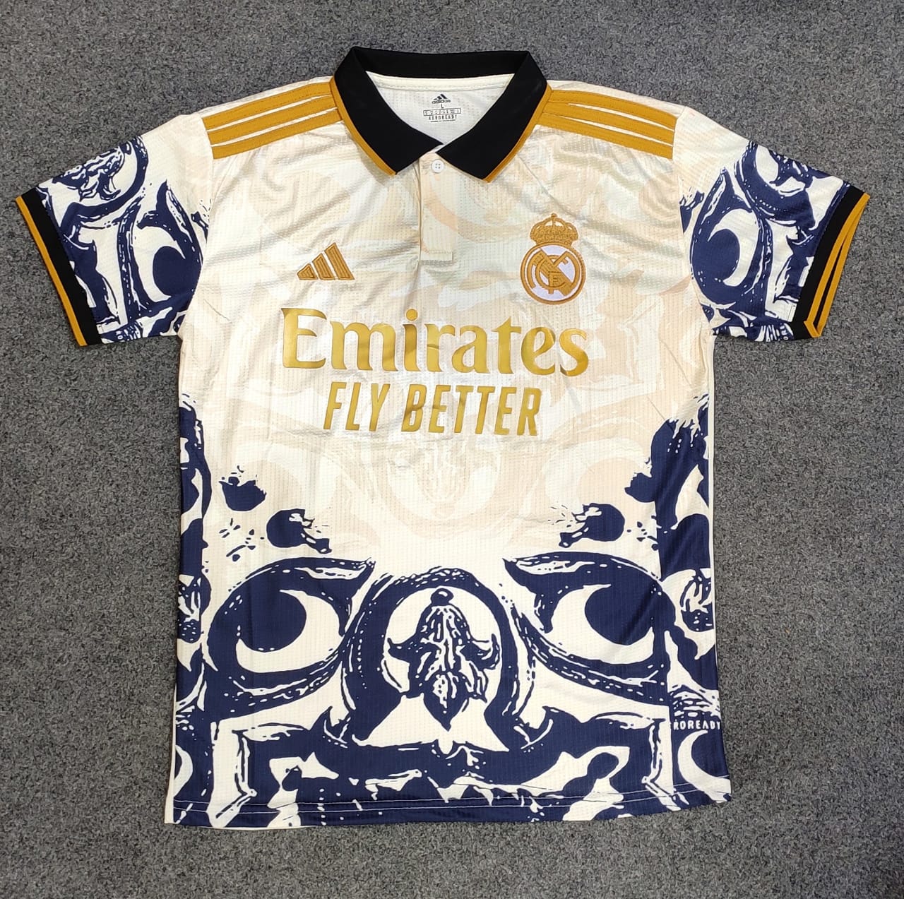 Picture of Real Madrid New Jersey Football Jersey Premium Quality Jersey Collar Jersey Short Sleeves Jersey 2025