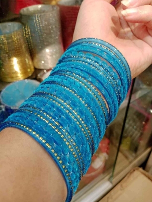 Picture of 1set 24pis Velvet kacher bangles /bridal bangles bracelets package bangles for girls