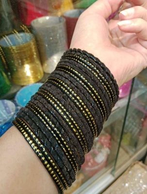 Picture of 1set 24pis Velvet kacher bangles /bridal bangles bracelets package bangles for girls