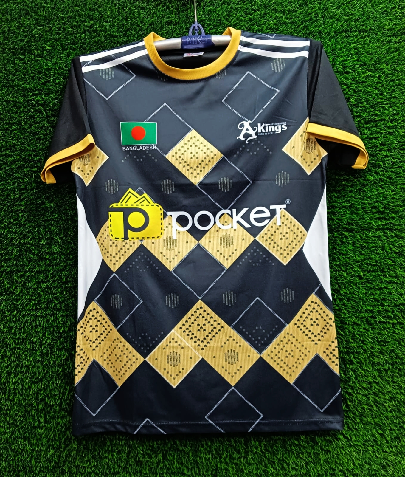 Picture of Bashundhara Kings Short Sleeve Club Jersey For Man - Football Jersey Premium Quality Jersey New Jersey 2024