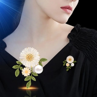 Picture of Metal Flower-05 Brooch Hijab Safety Pin For Girls And Women - White