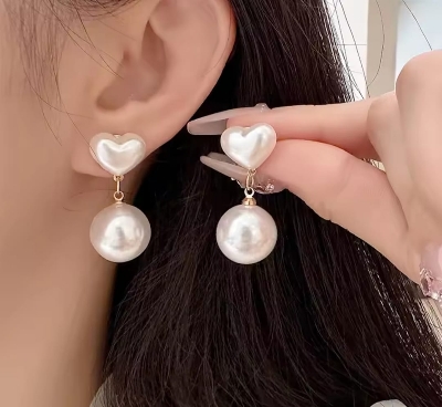 Picture of Little Love Heart Pearl Stud Earrings for Wome Korean Style Exquisite Hypoallergenic Earrings Party Jewelry Gift