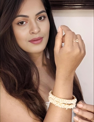 Picture of Braclets Set For Women