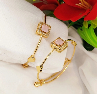 Picture of New Super Trending Design Shining Beads Adjustable Bracelets For Women & Girls-1pcs/Simple stylish  Bracelet For Woman/Elegant Stylish Bracelet For Woman and girls-1pcs