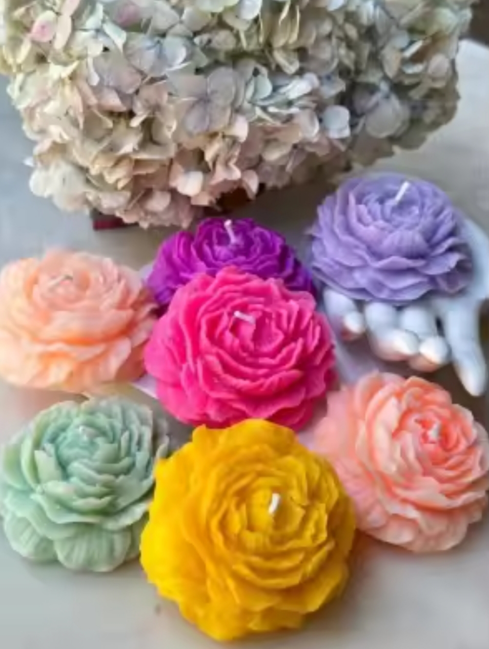 Picture of Elegant Floral Design peony candle-1pc