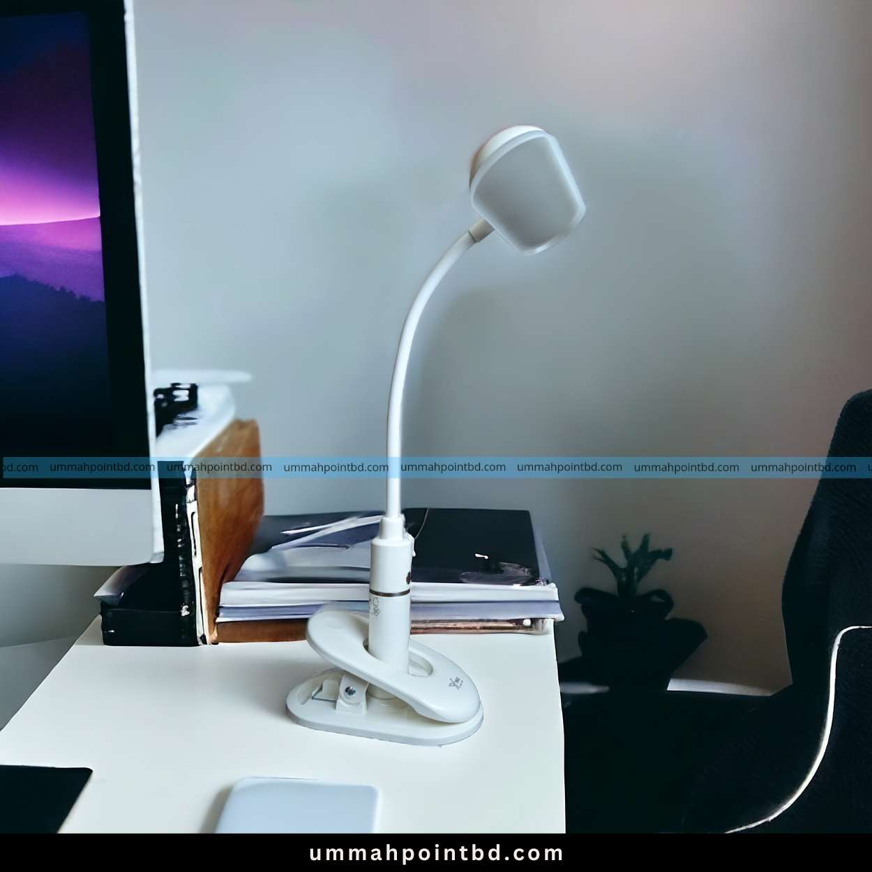 Picture of Clip Table Lamp Eye Protection Warm Light Rechargeable YAGE-T045C