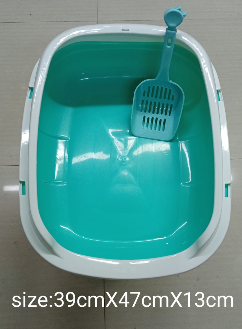 Picture of Cat Litter Box With Scoop