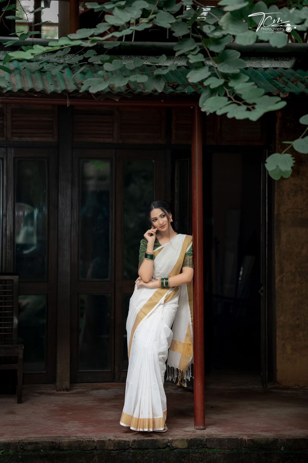 Picture of Cotton Plain Pair Saree