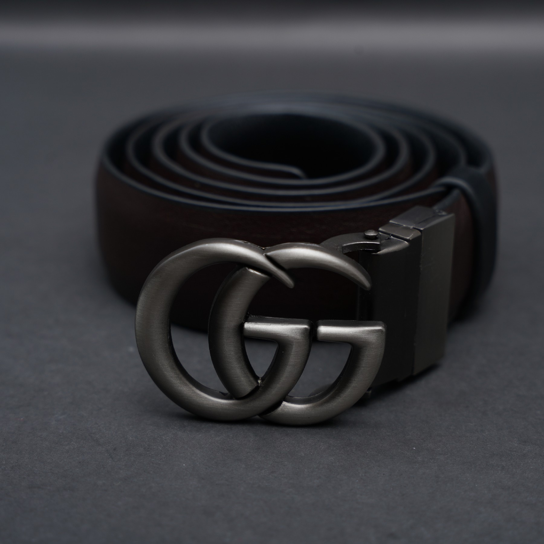 Picture of ZAYS Reversible Men’s Leather Belt – Premium Full-Grain Cowhide, Handcrafted in Bangladesh, Adjustable Waist, Rust-Free Buckle, Ideal for Office Wear, Jeans, Traditional Attire, Business Travel, Events & Everyday Use, Comes with Elegant Presentation Box