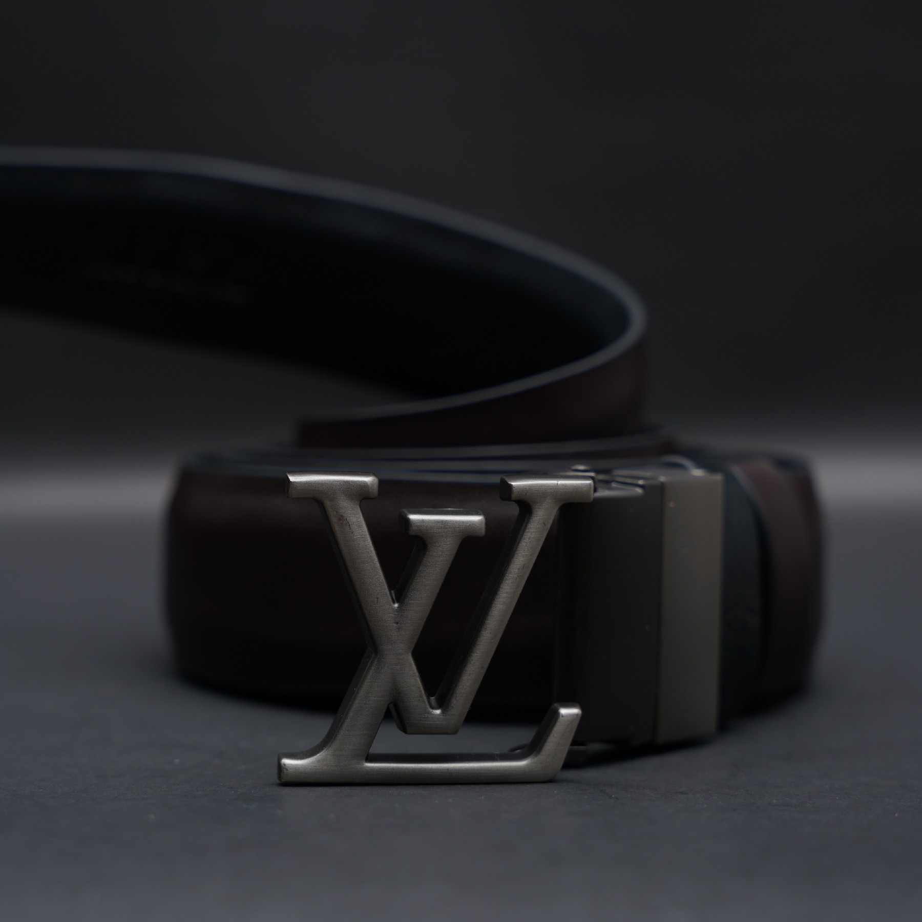 Picture of ZAYS Reversible Men’s Leather Belt – Premium Full-Grain Cowhide, Handcrafted in Bangladesh, Adjustable Waist, Rust-Free Buckle, Ideal for Office Wear, Jeans, Traditional Attire, Business Travel, Events & Everyday Use, Comes with Elegant Presentation Box