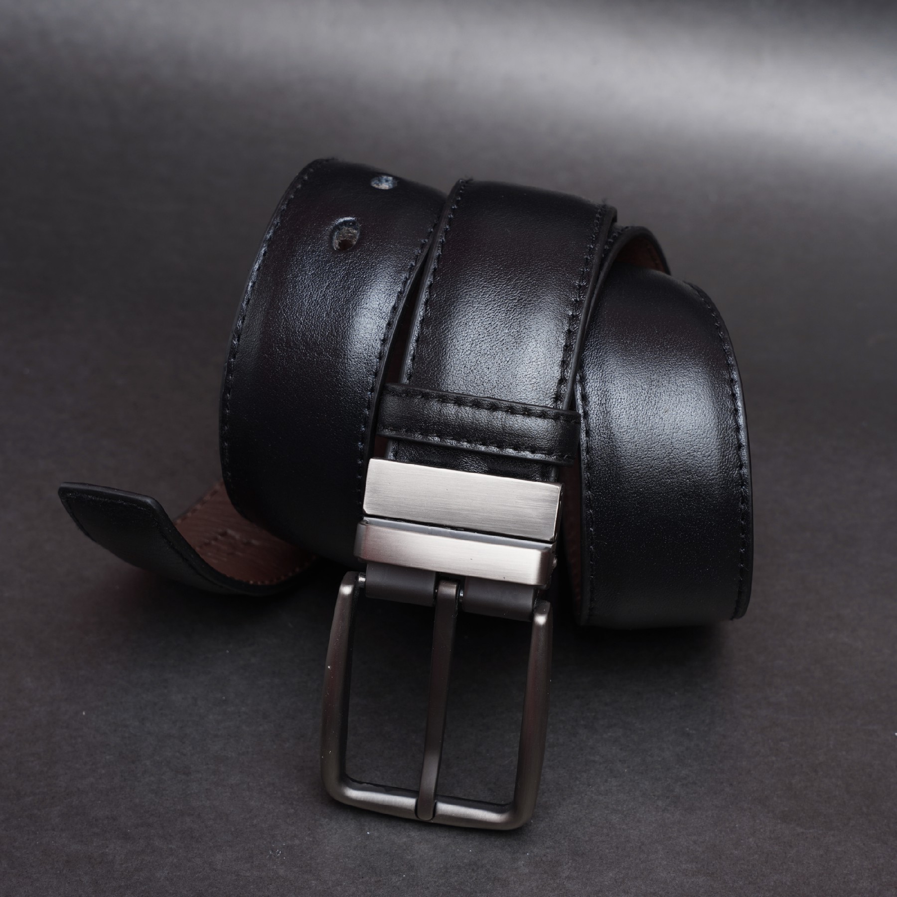 Picture of ZAYS Reversible Men’s Leather Belt – Premium Full-Grain Cowhide, Handcrafted in Bangladesh, Adjustable Waist, Rust-Free Buckle, Ideal for Office Wear, Jeans, Traditional Attire, Business Travel, Events & Everyday Use, Comes with Elegant Presentation Box