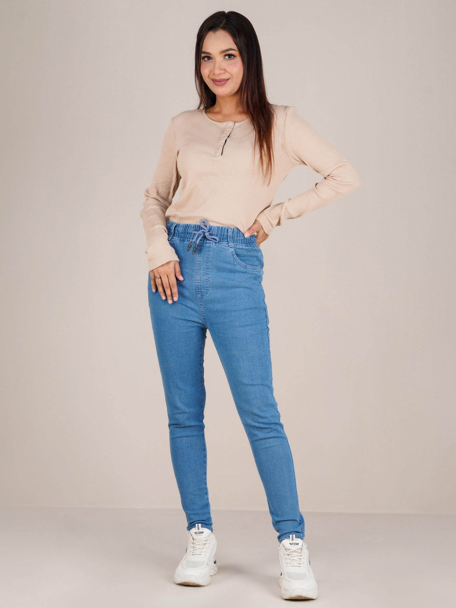 Picture of Womans jeans pant  | Denim Jeans pant for girls | Denim Joggers pant for stylish girls. 👖মেয়েদের স্টাইলিশ ডেনিম জিন্স প্যান্ট 🧚‍♀️স্কুল, কলেজ, ঘোরাঘুরি – যেখানেই যান, থাকুক ট্রেন্ডি লুক সবসময়।