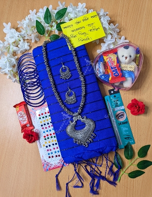 Picture of Saree Combo Gift Set With Love Chocolate Box  For Girls