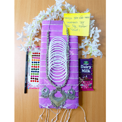 Picture of Saree Combo Gift Set (Valentine Special)