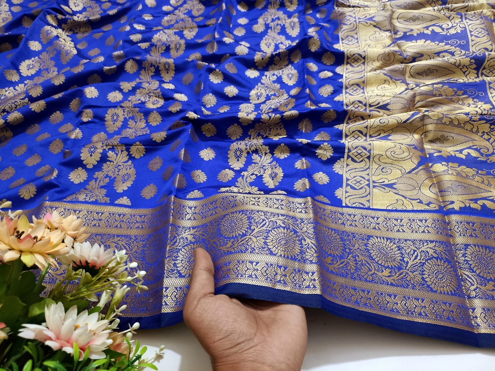 Picture of Tangail Katan Saree Combo Gift Set- Sari Churi Necklace Earrings Mirror Kitkat Mehedi Tip Golap Love Chocolate Box etc