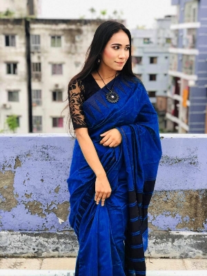 Picture of Fashionable Dhupiyan Silk Temple Pair Tangail Saree - For women and gilrs without blouse