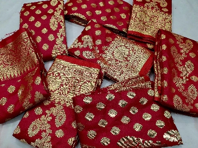 Picture of Tangail Katan Saree Combo Gift Set- Sari Churi Necklace Earrings Mirror Chocolate Mehedi Tip Golap Love Chocolate Box etc