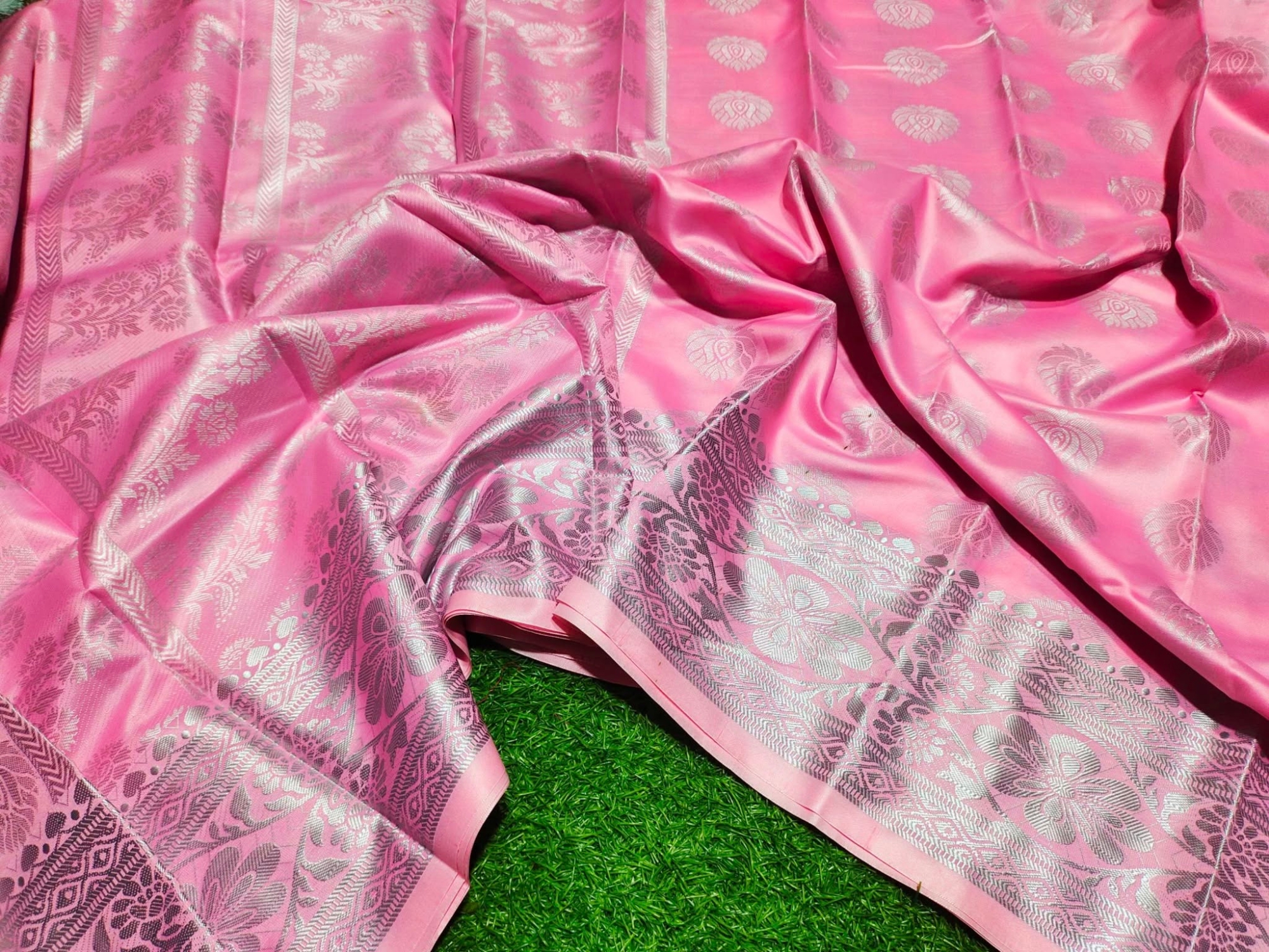 Picture of Exclusive Fashionable Saree Combo Set For Women Silk Katan Saree Combo Gift Set For Girls