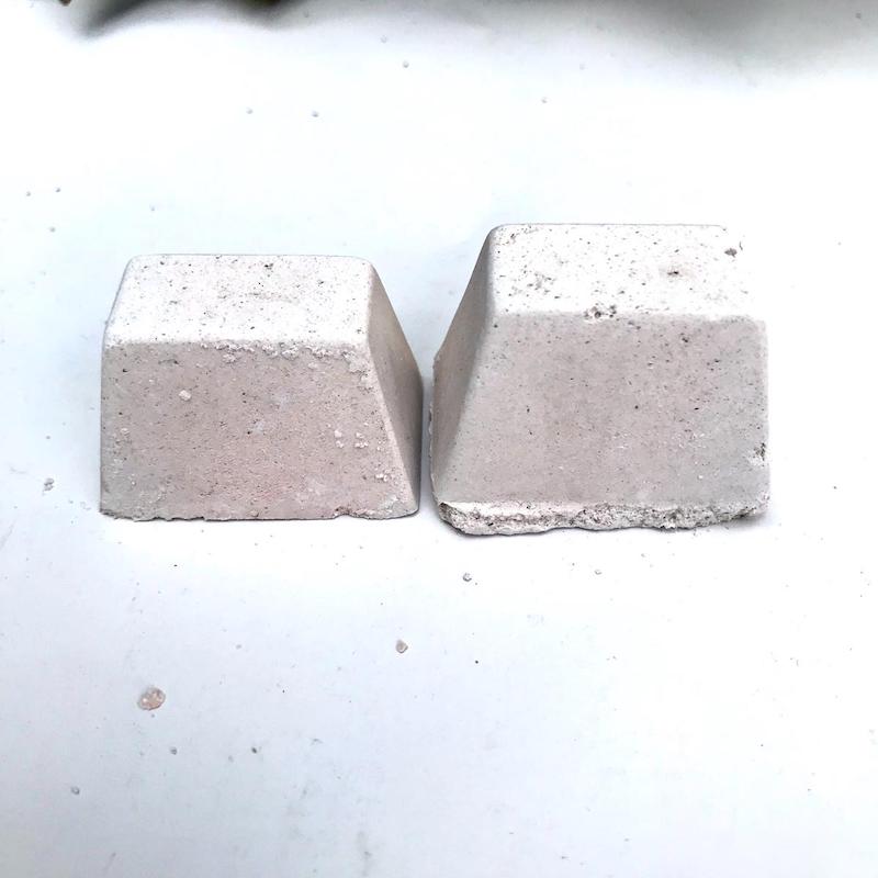 Picture of Calci Boost For any birds calcium block-10picses