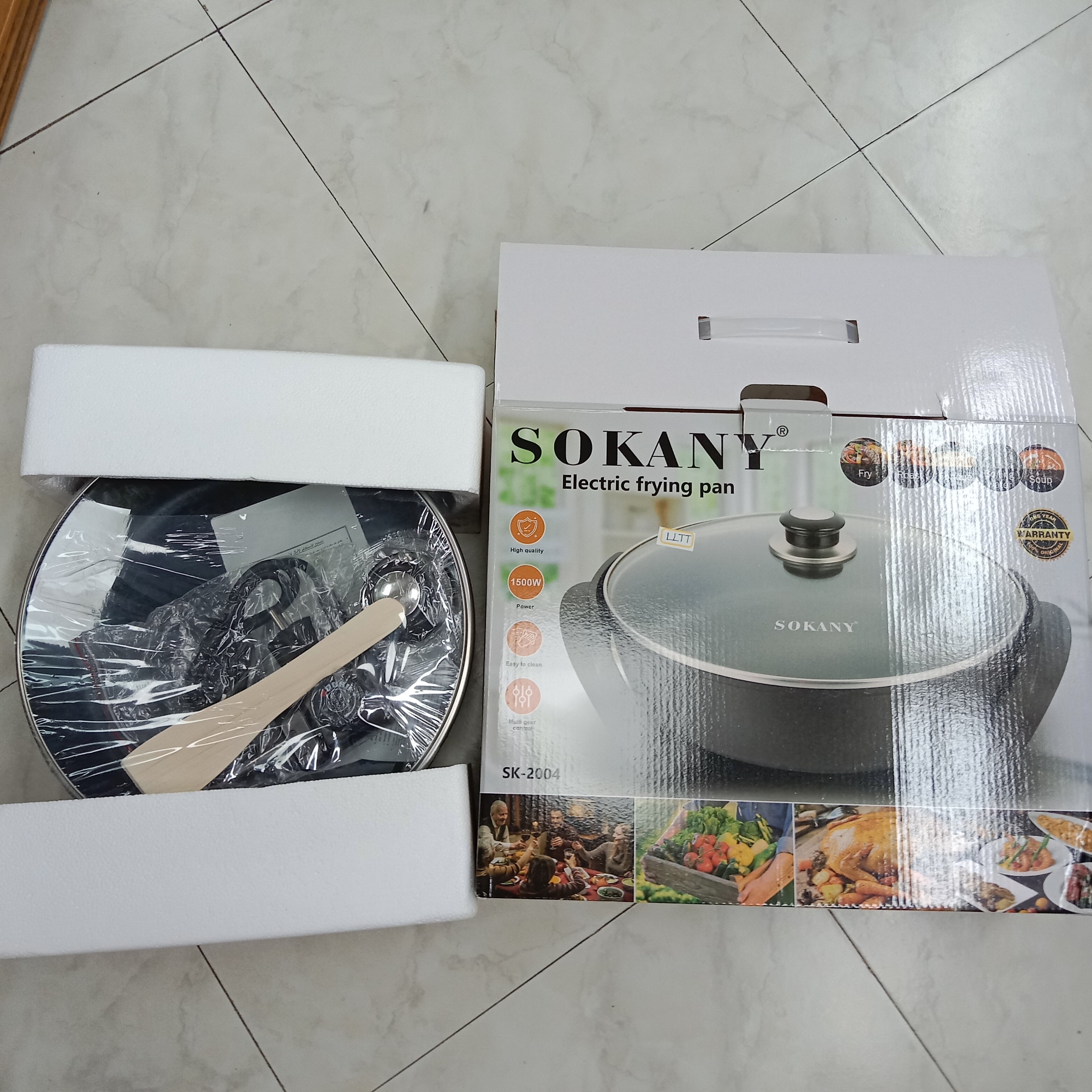 Picture of 1pc Sokany Electric Skillet/boiling Pan Sk-2004, 1500w High Power, Quick Boiling, Strong Firepower, Easy Operations, Easy To Clean, Multifunctional, Transparent Cover, Non-stick Pan Design, Heat-resistant Handle