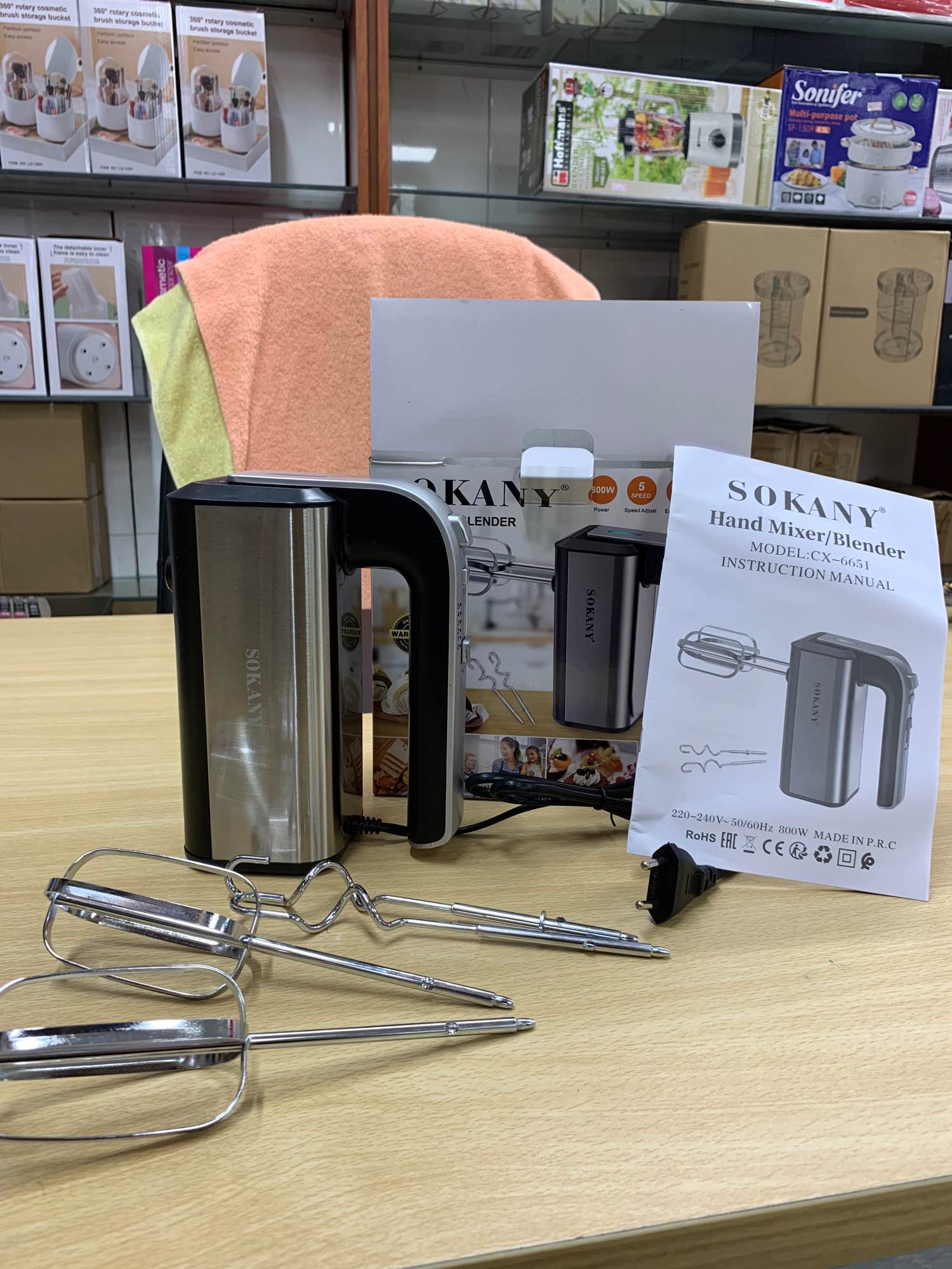 Picture of SOKANY SK-6651 Hand Mixer Electric, 800W Food Mixer 5 Speed Handheld Mixer, 2 Dough Hooks, 2 Beaters for Easy Whipping, Mixing Cookies, Brownies, Cakes, and Dough Batters, Black (Sk-6651)