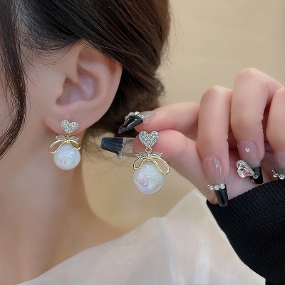 Picture of Pearl Ear Jewelry Style Elegant Earrings for Women
